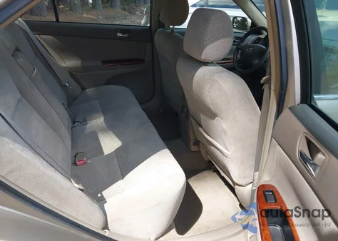 2003 Toyota Camry Xle z USA, uszkodzony, nr VIN JTDBE30K730164346